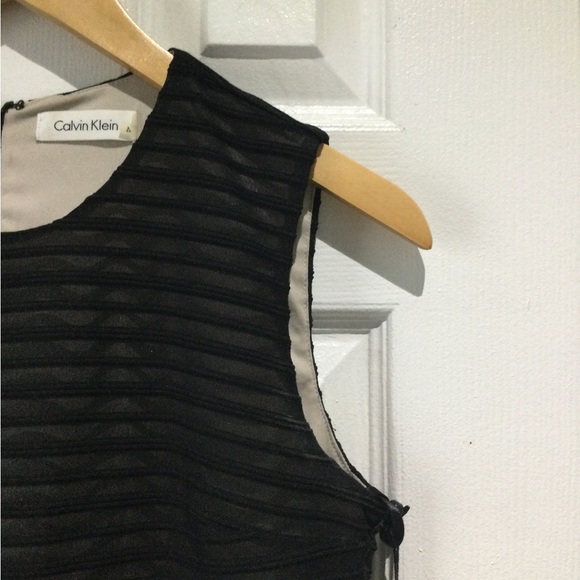 BNWT Calvin Klein Textured Black Mini Dress - Picture 6 of 7